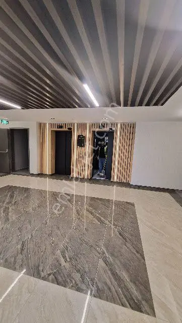 Küçükçekmece Halkalı Caddesi Üzerinde Atakent Brand 2 Sitesinde Arakat Satılık 1+1 72m2 Daire — fotoğraf 10