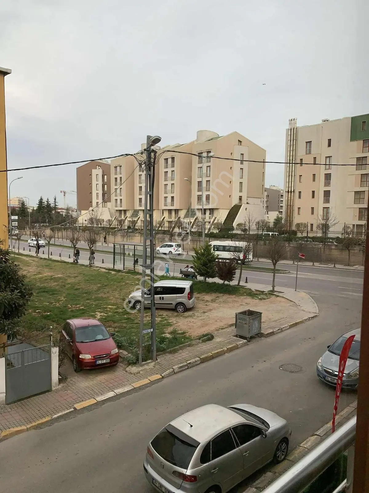 Metroya Yakın 2+1 Arakat Daire(evim Kuruluşlarına Uygun) — fotoğraf 8