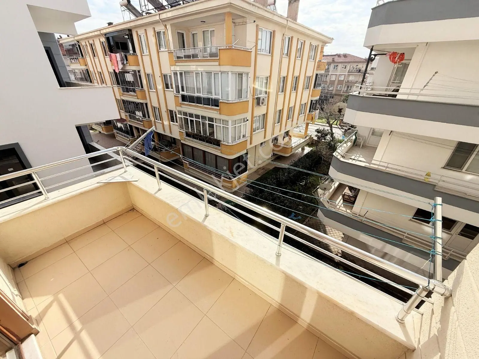 Gümüş'den Akçayda Ön Cephe Arakat Ebeveynli Kombili 3+1 Daire! — fotoğraf 24