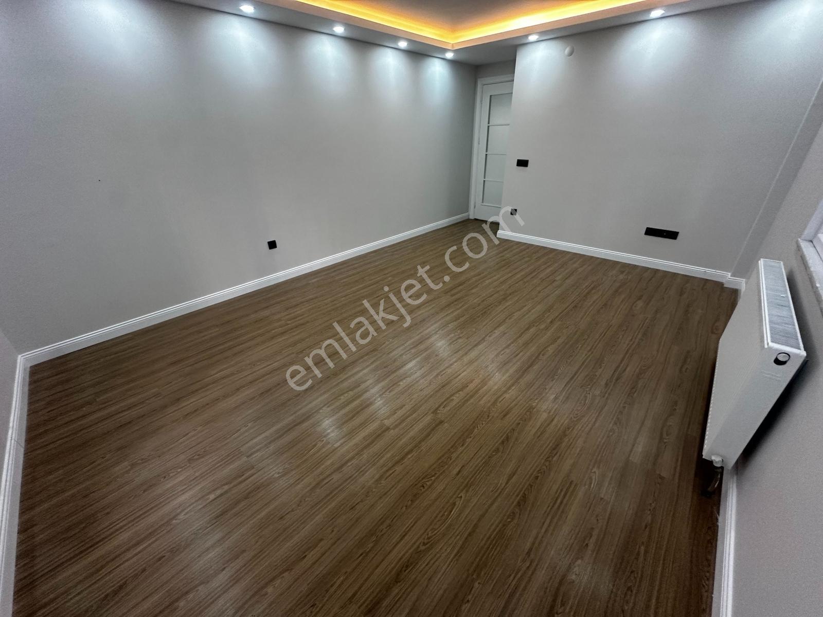 Tamiş'den Altıntepe'de Sahile Marmaraya Yakın 9 Yıllık 1.kat 3+1 — fotoğraf 8