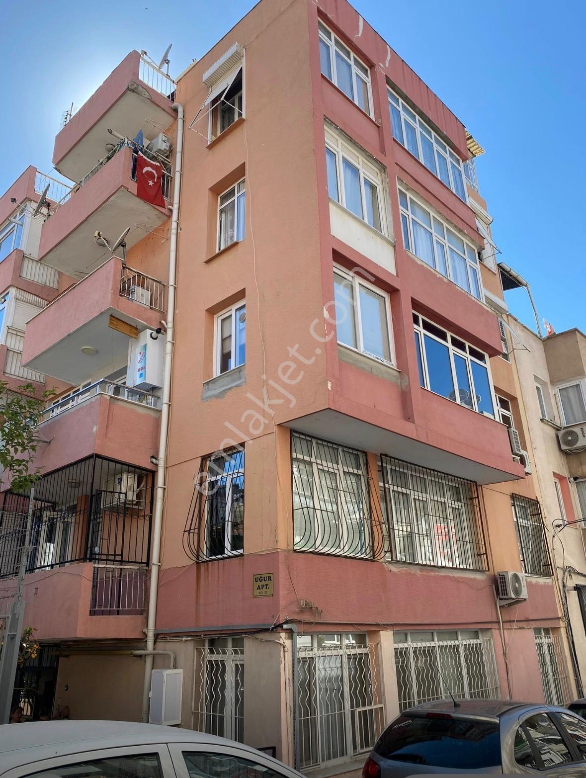 20 Konak Çankaya Mah. Satılık 3+1 Daıre — fotoğraf 2