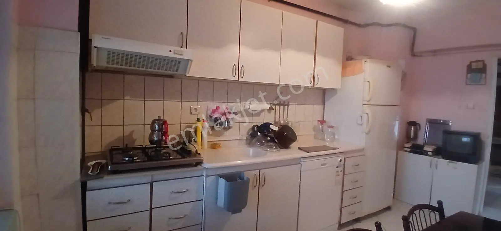 Nezih Bir Aile Sitesinde Yemyeşil Peyzaj Satılık 3+1 — fotoğraf 2