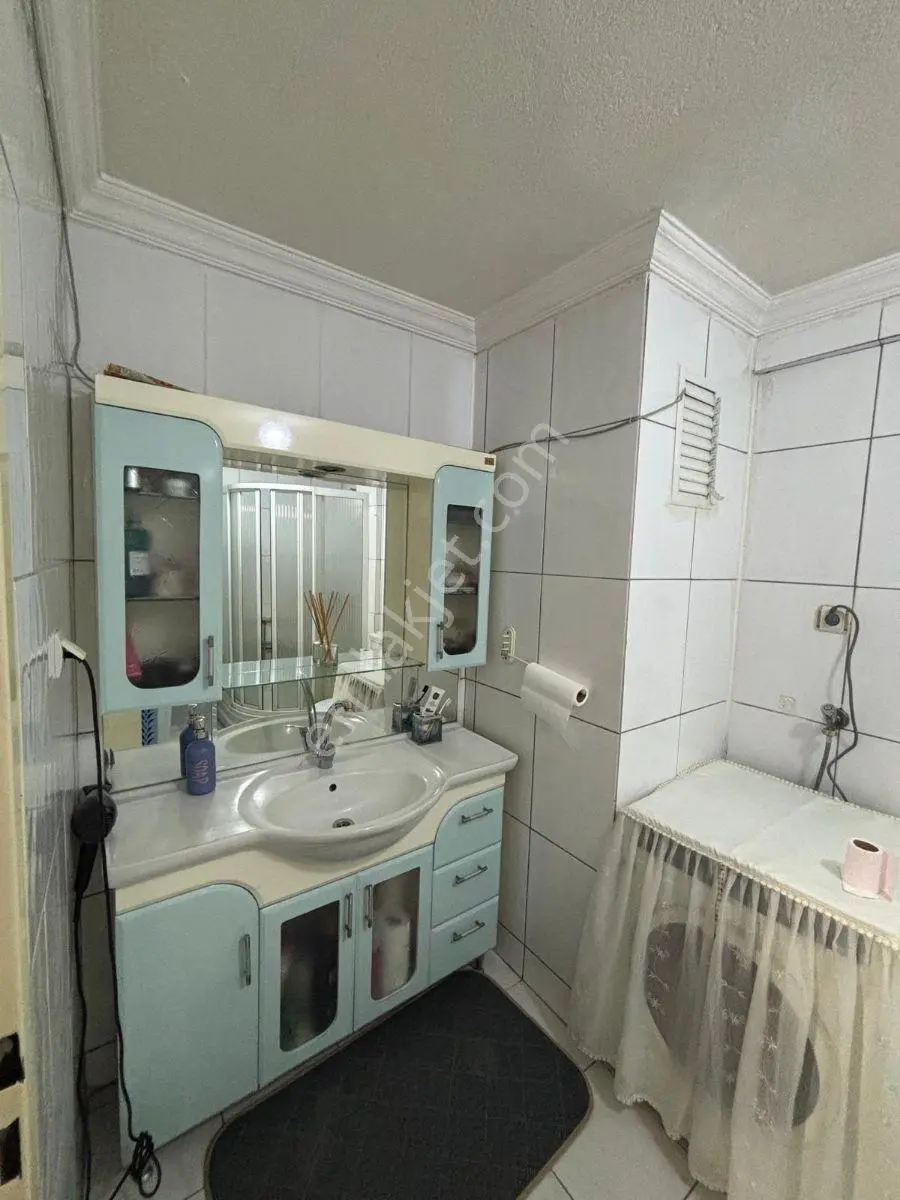 Nezih Bir Aile Sitesinde Yemyeşil Peyzaj Satılık 3+1 — fotoğraf 5