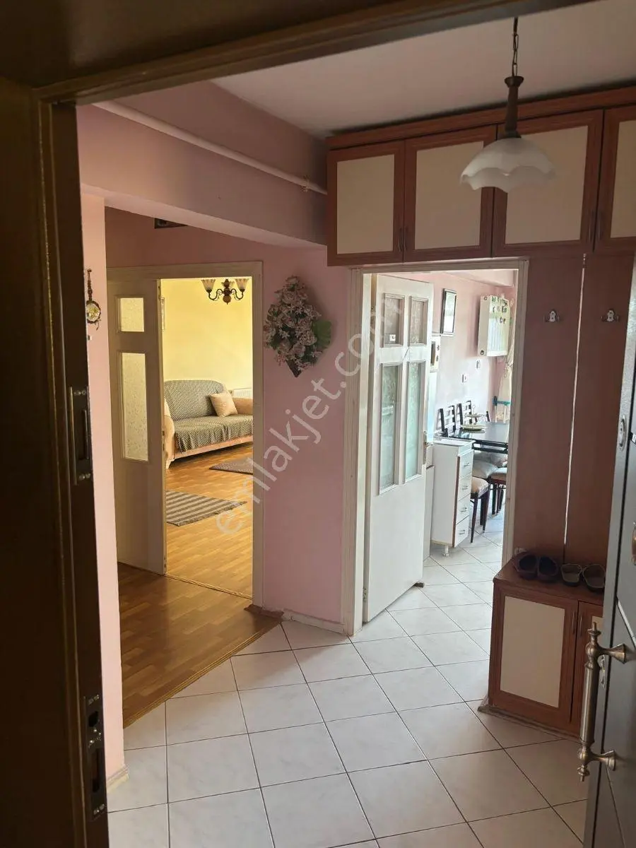 Nezih Bir Aile Sitesinde Yemyeşil Peyzaj Satılık 3+1 — fotoğraf 7