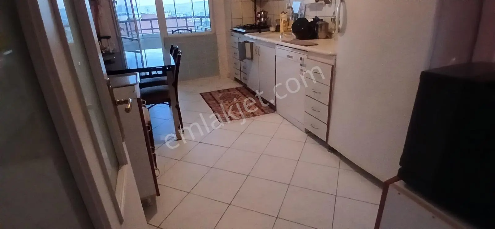 Nezih Bir Aile Sitesinde Yemyeşil Peyzaj Satılık 3+1 — fotoğraf 29