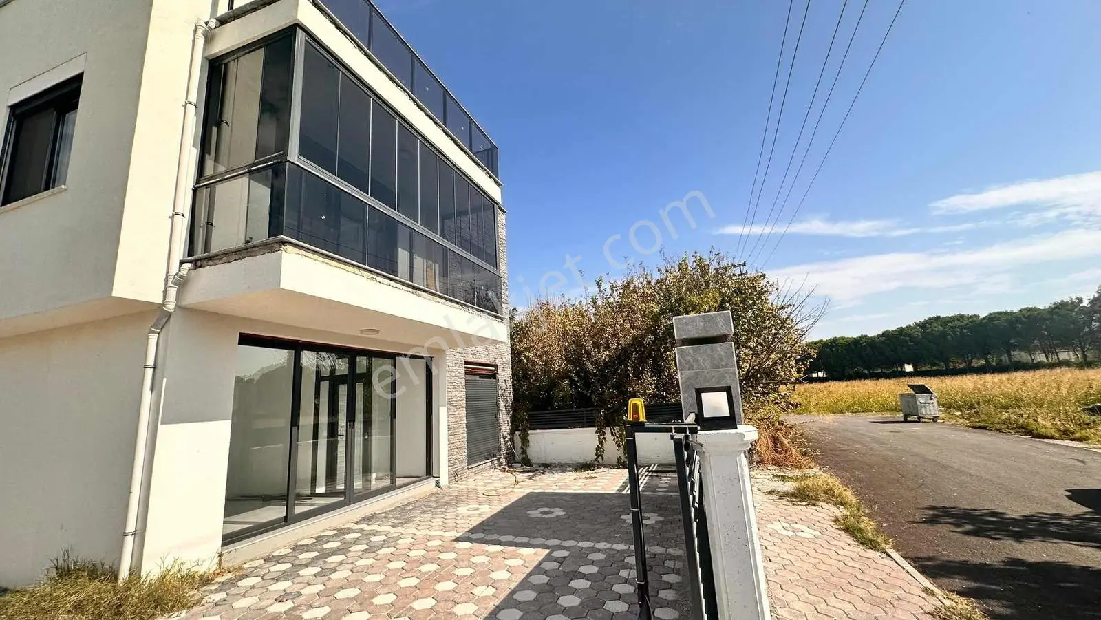 Akhisar Medarda Geniş Bahçeli 4+1 Satılık Villa — fotoğraf 3