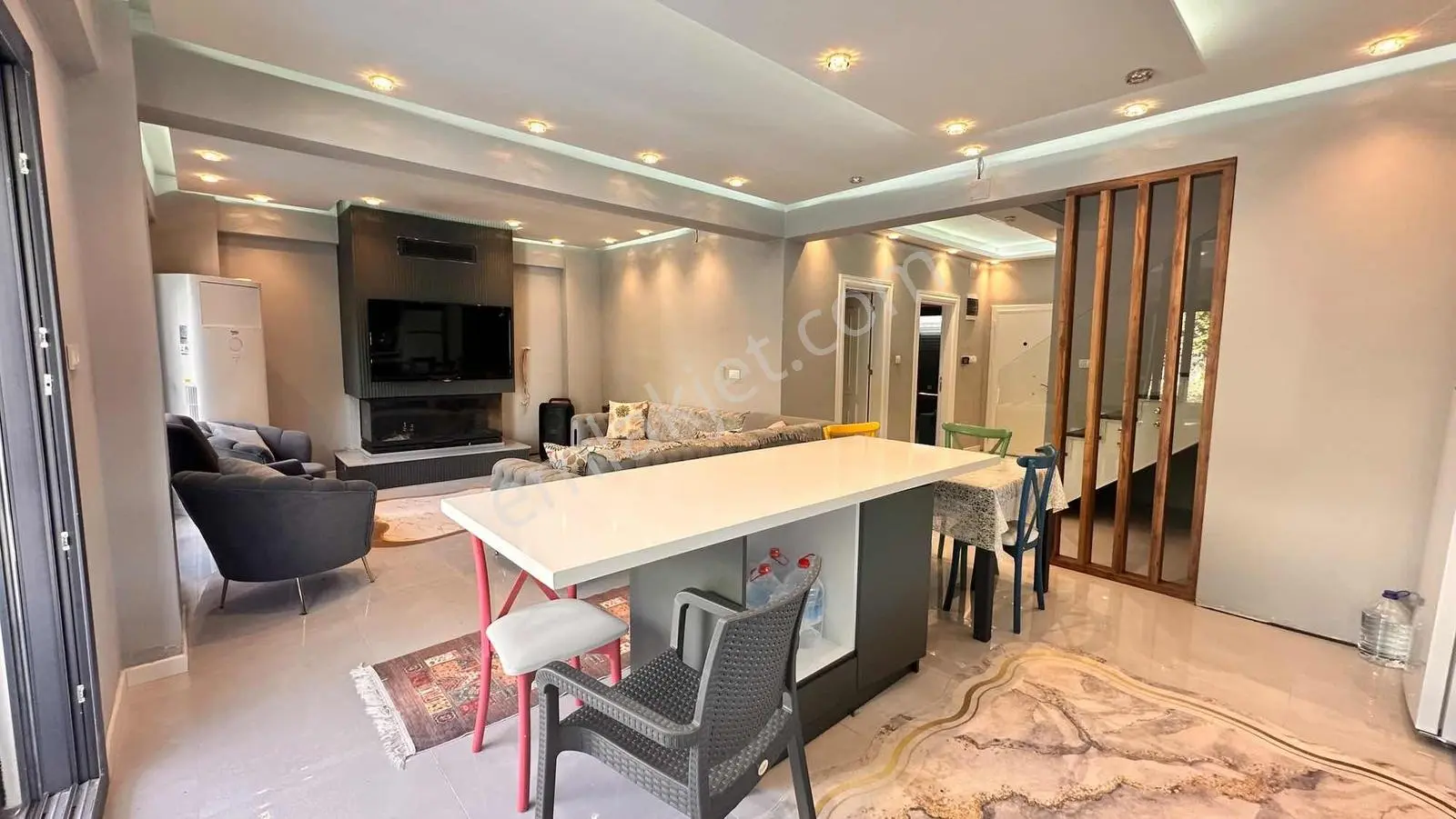 Akhisar Medarda Geniş Bahçeli 4+1 Satılık Villa — fotoğraf 10