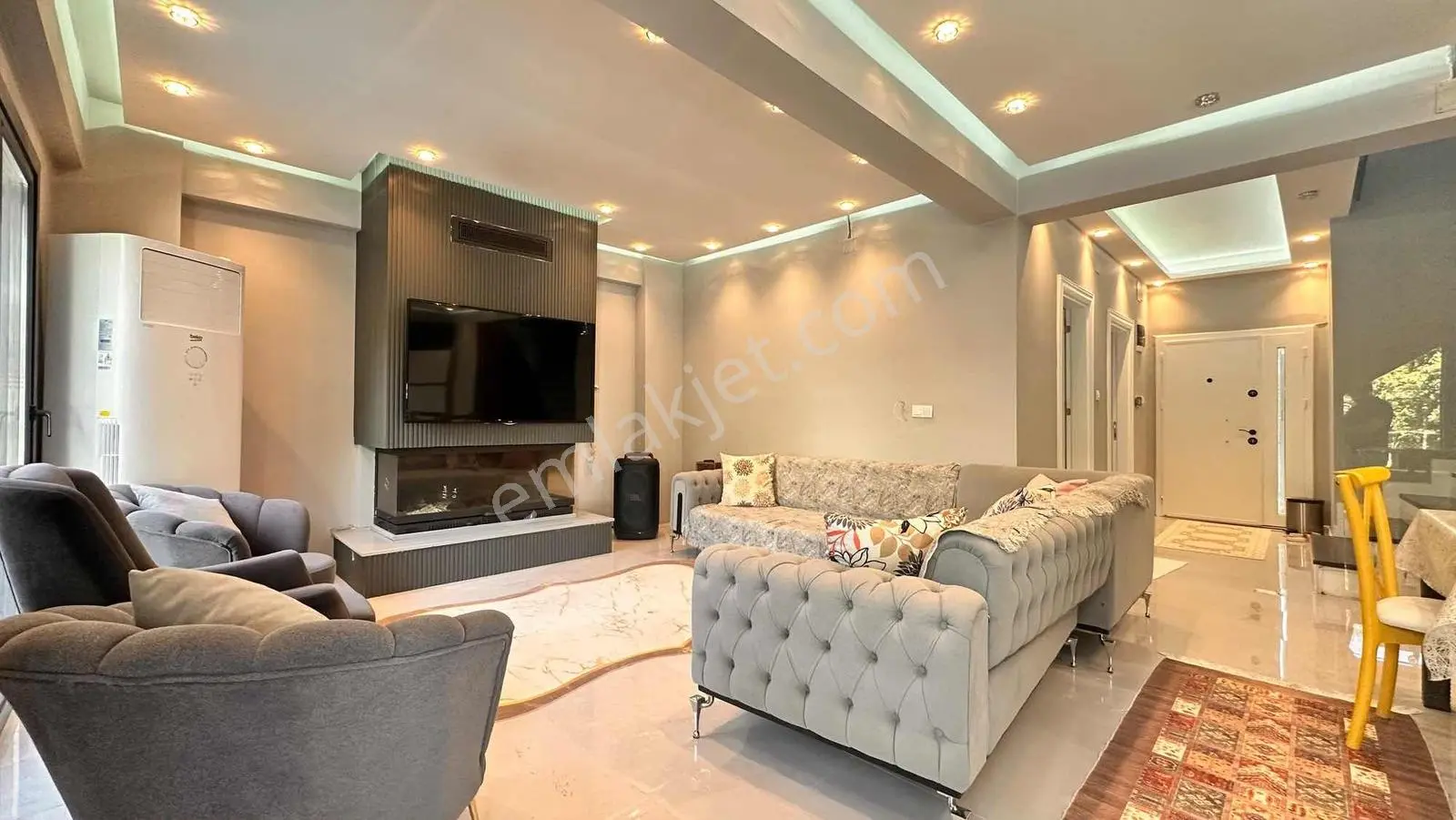 Akhisar Medarda Geniş Bahçeli 4+1 Satılık Villa — fotoğraf 12