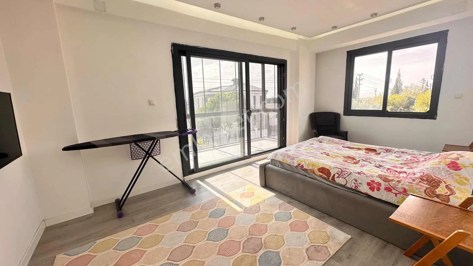 Akhisar Medarda Geniş Bahçeli 4+1 Satılık Villa — fotoğraf 19