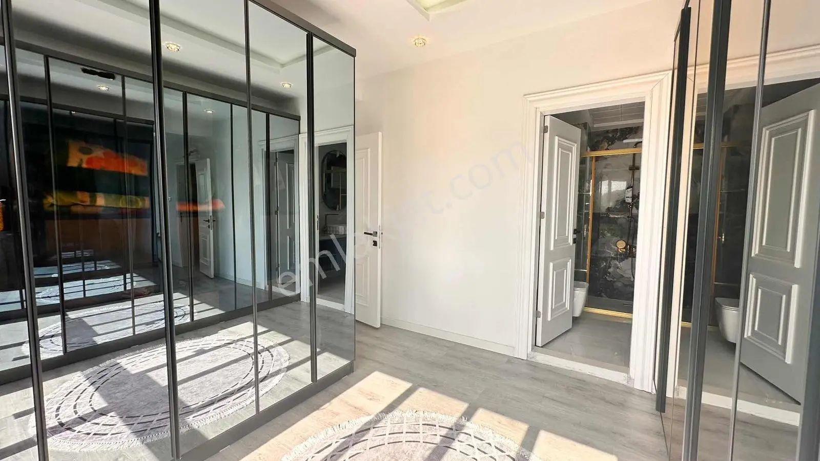 Akhisar Medarda Geniş Bahçeli 4+1 Satılık Villa — fotoğraf 25