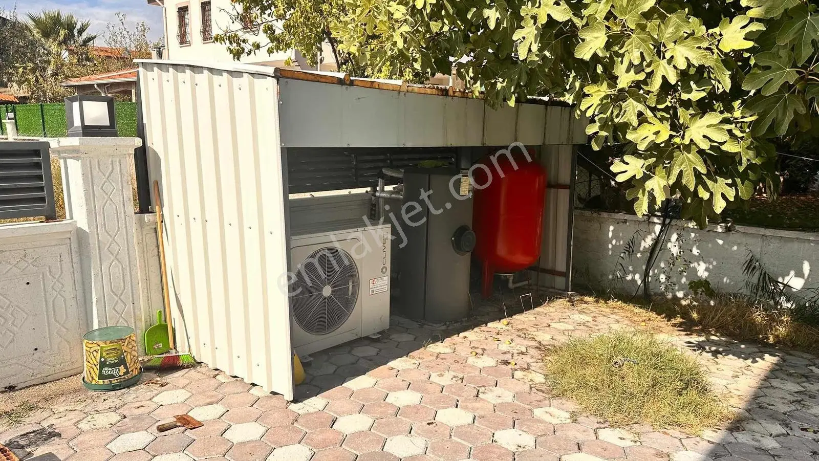 Akhisar Medarda Geniş Bahçeli 4+1 Satılık Villa — fotoğraf 34