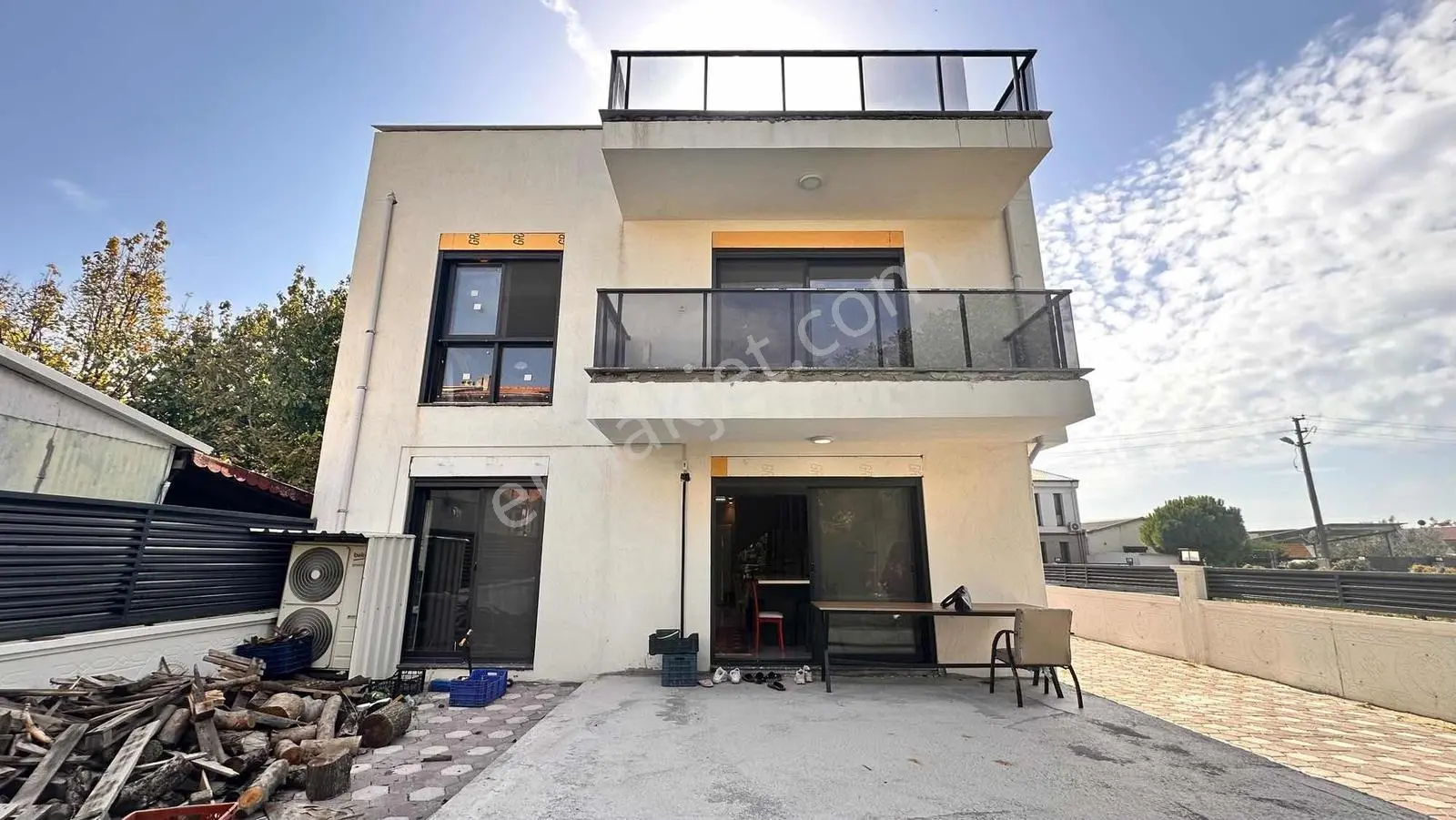 Akhisar Medarda Geniş Bahçeli 4+1 Satılık Villa — fotoğraf 35