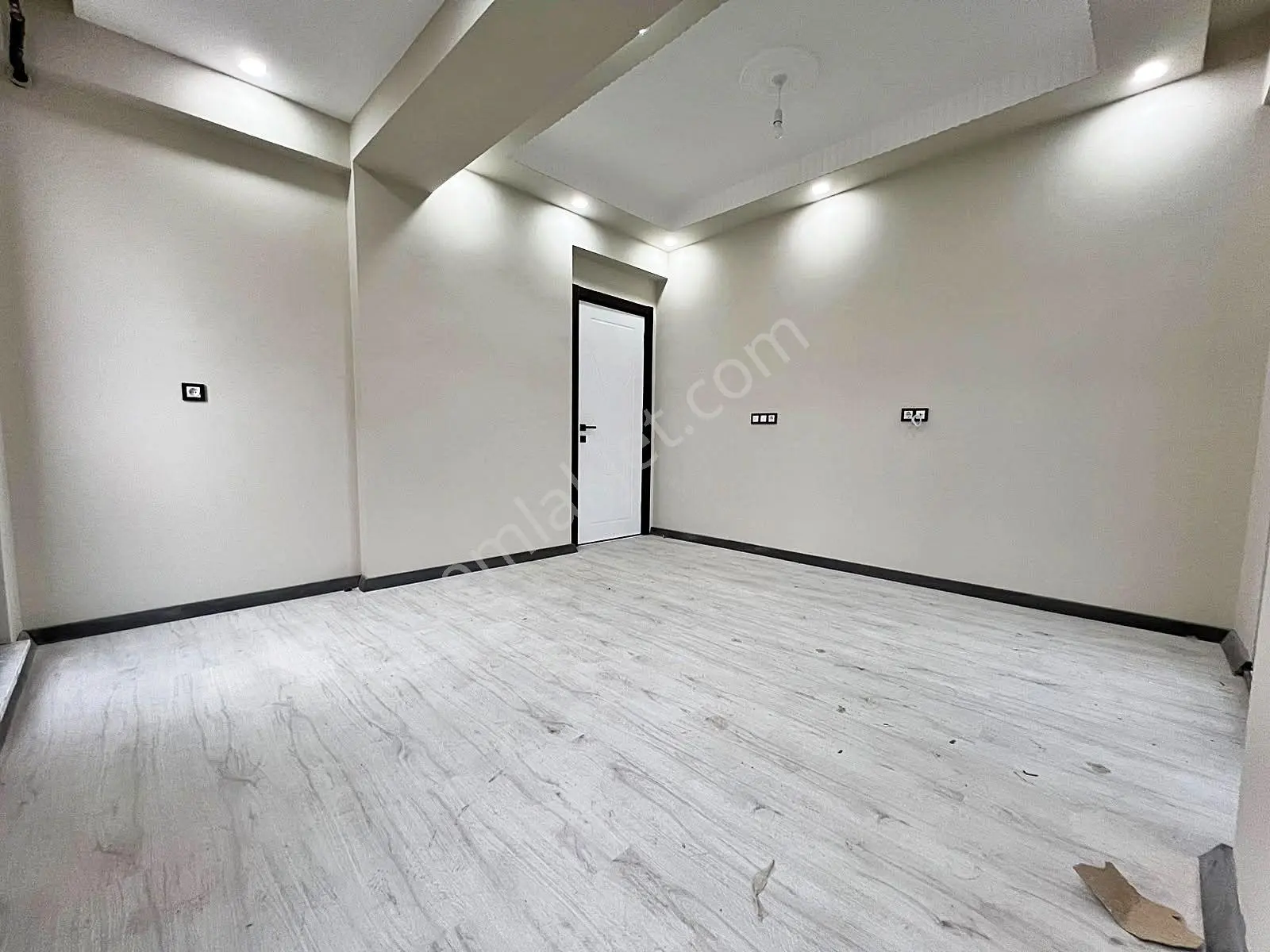 Az-er Yapı'dan Veliköyde Çift Cam Balkonlu İskanlı Satılık Daire!! — fotoğraf 5