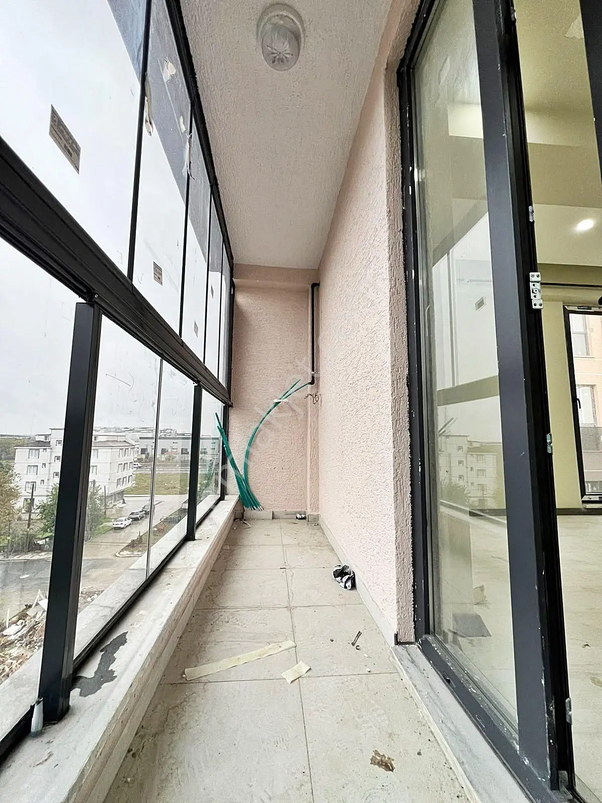 Az-er Yapı'dan Veliköyde Çift Cam Balkonlu İskanlı Satılık Daire!! — fotoğraf 7