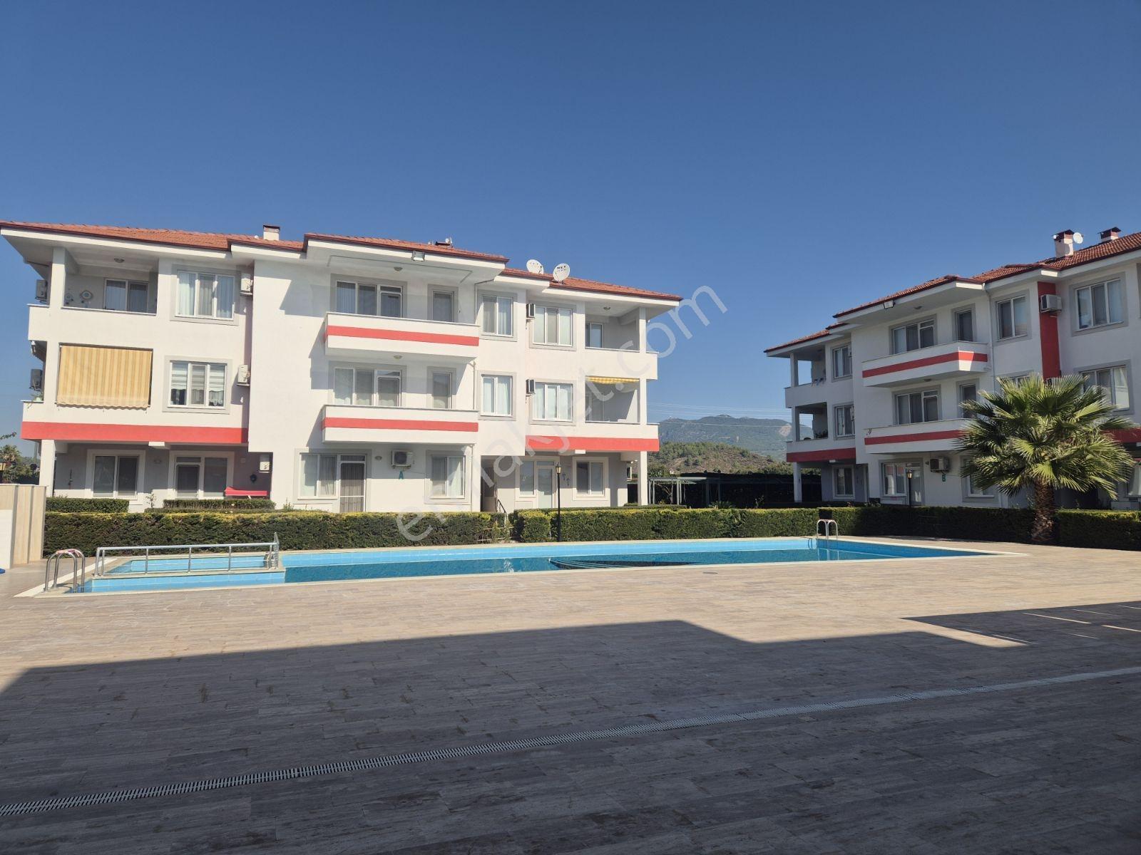 Rotam Emlaktan Dalaman Havuzlu Sitede Eşyalı Satılık 1+1 Daire — fotoğraf 3
