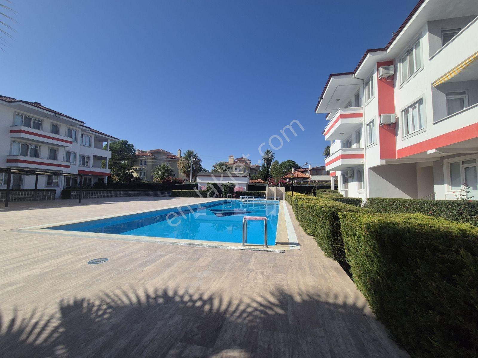 Rotam Emlaktan Dalaman Havuzlu Sitede Eşyalı Satılık 1+1 Daire — fotoğraf 4