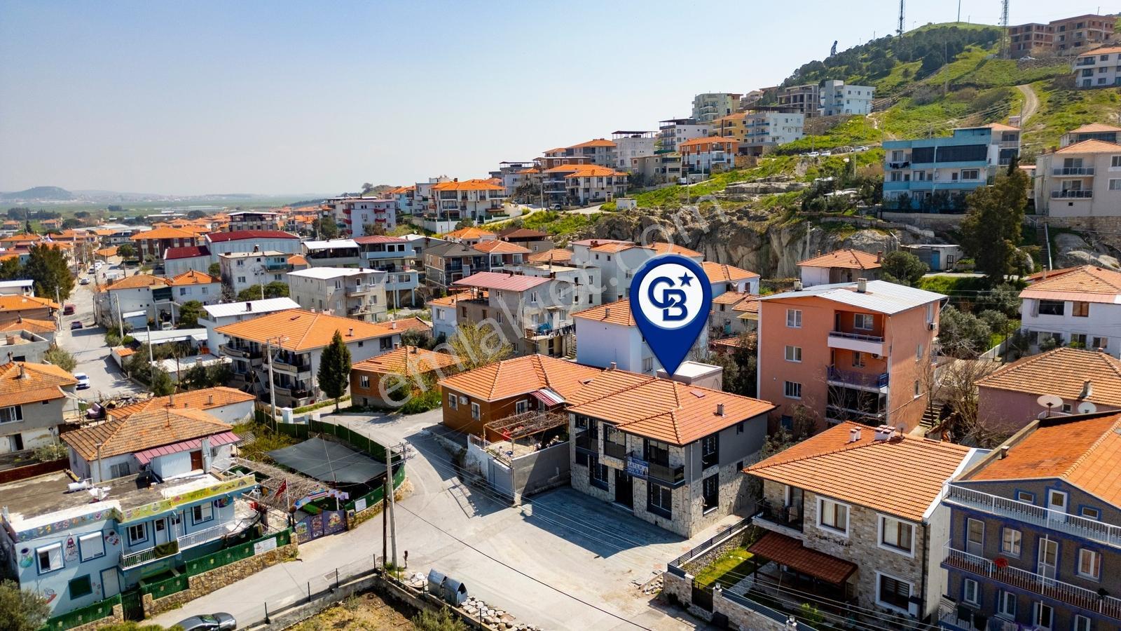 Foça Kazım Dirik Mah. Merkezi Konumda Satılık 1+1 Daire — fotoğraf 27