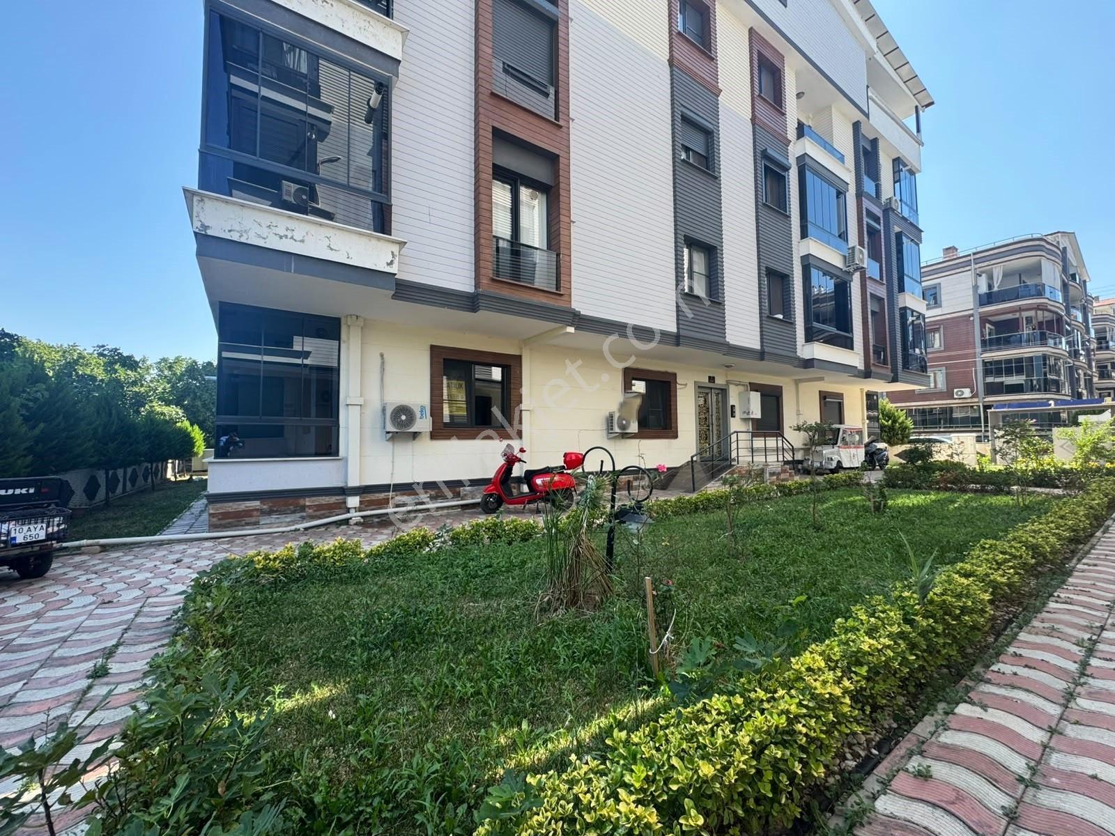 Kumsaldan Altınkum'da Cam Balkonlu Ön Cephe _1+1_geniş Lüx Daire — fotoğraf 2