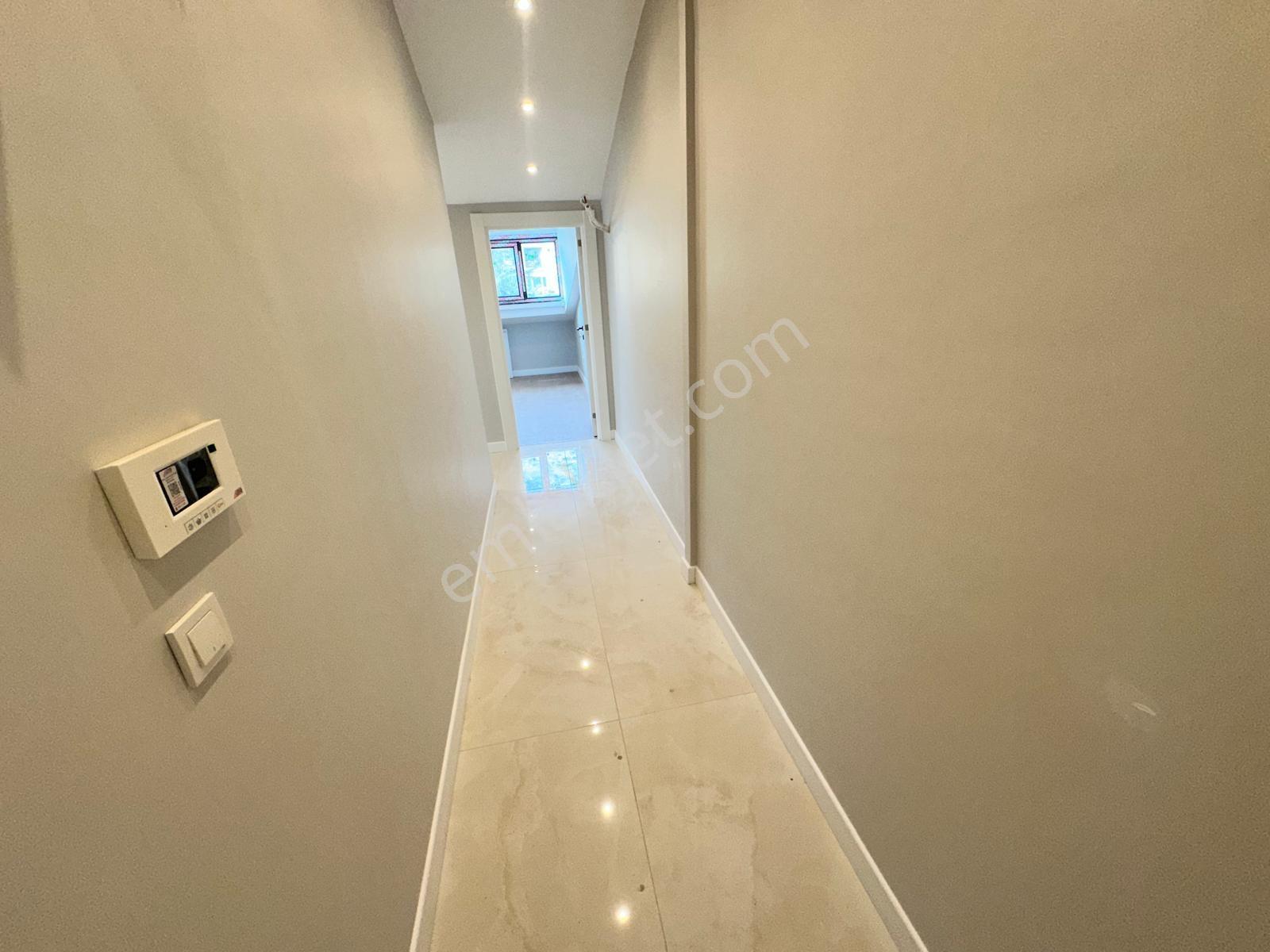 Üsküdar Altunizade'de Merkezi Konum Site İçinde 3+2 Dubleks — fotoğraf 20