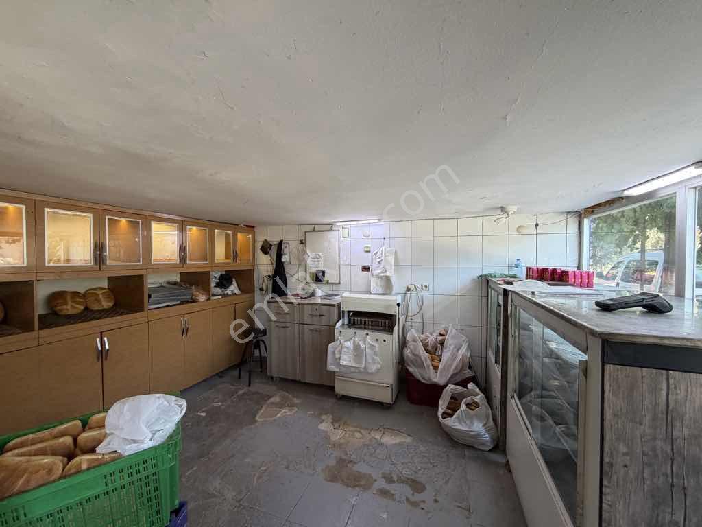 Remax Arma’dan Torbalı Yeniköy Mah Satılık Komple Bina — fotoğraf 10