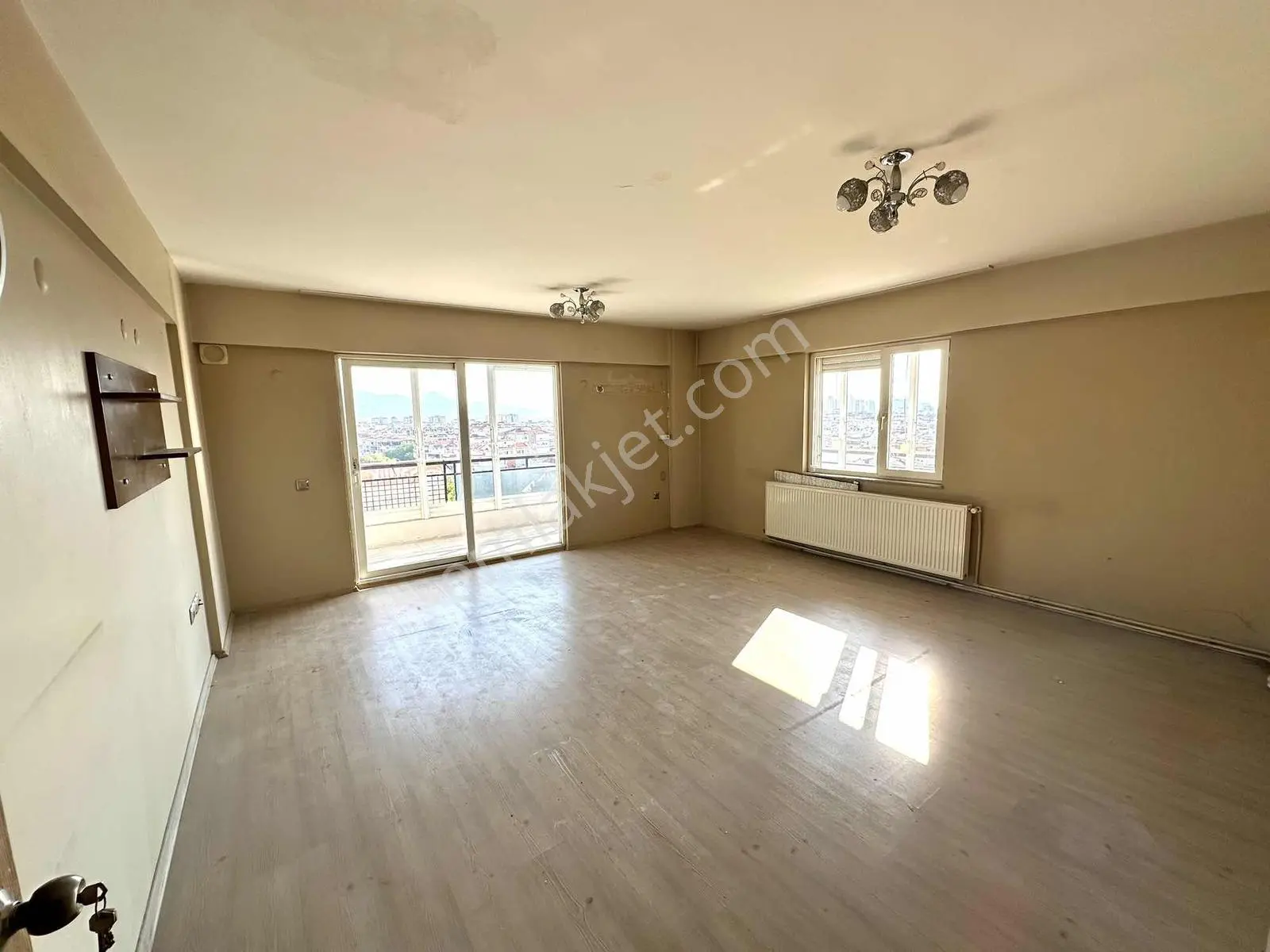 14 Remax Best'ten Karşıyaka Ordu Bul Üzerınde Satılık 3+1 Daıre — fotoğraf 2