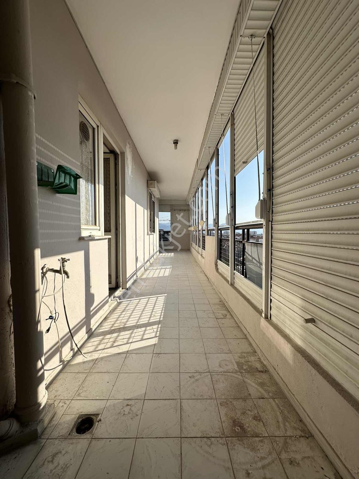 14 Remax Best'ten Karşıyaka Ordu Bul Üzerınde Satılık 3+1 Daıre — fotoğraf 14