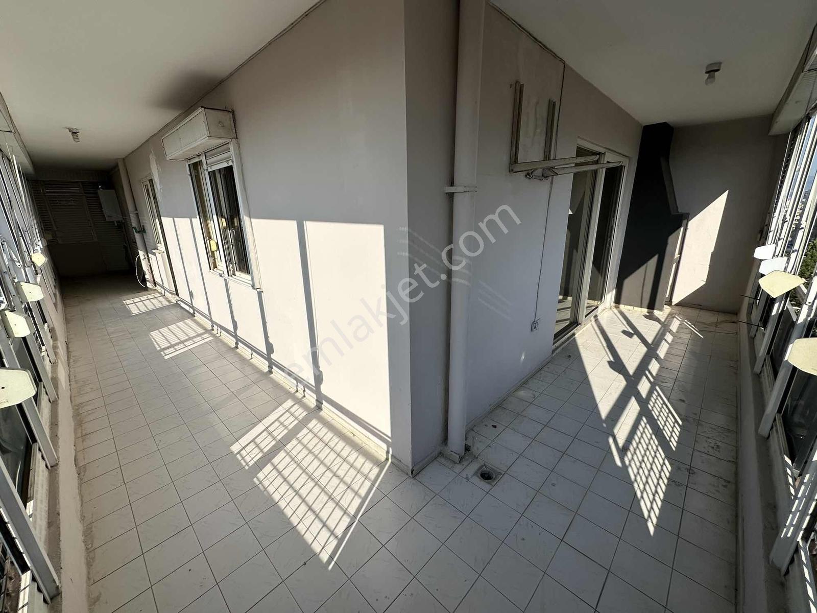 14 Remax Best'ten Karşıyaka Ordu Bul Üzerınde Satılık 3+1 Daıre — fotoğraf 15