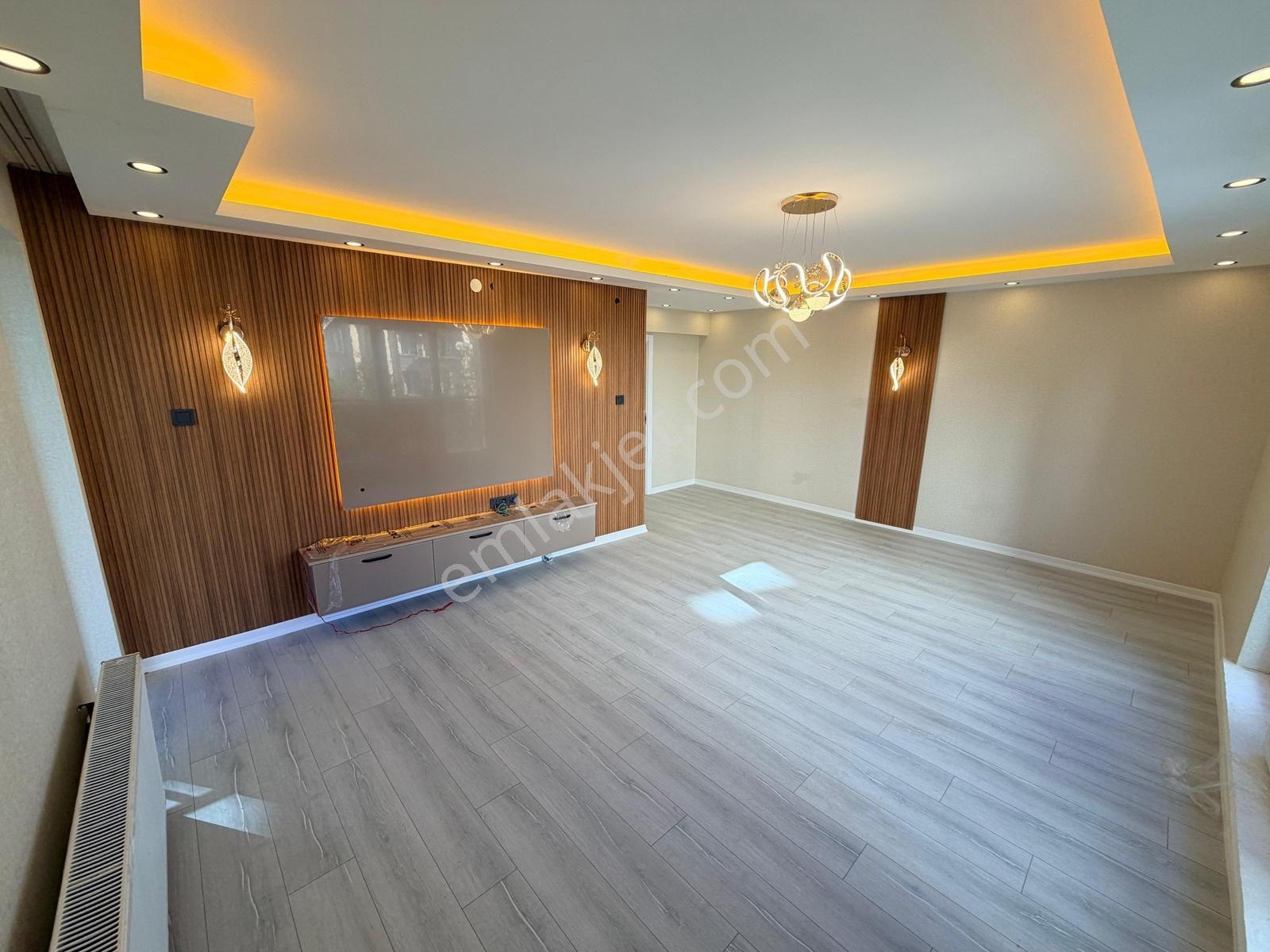 Ufuktepede Cadde Yakını Full Yapılı 3+1 Geniş Ultra Lüks Daire — fotoğraf 3