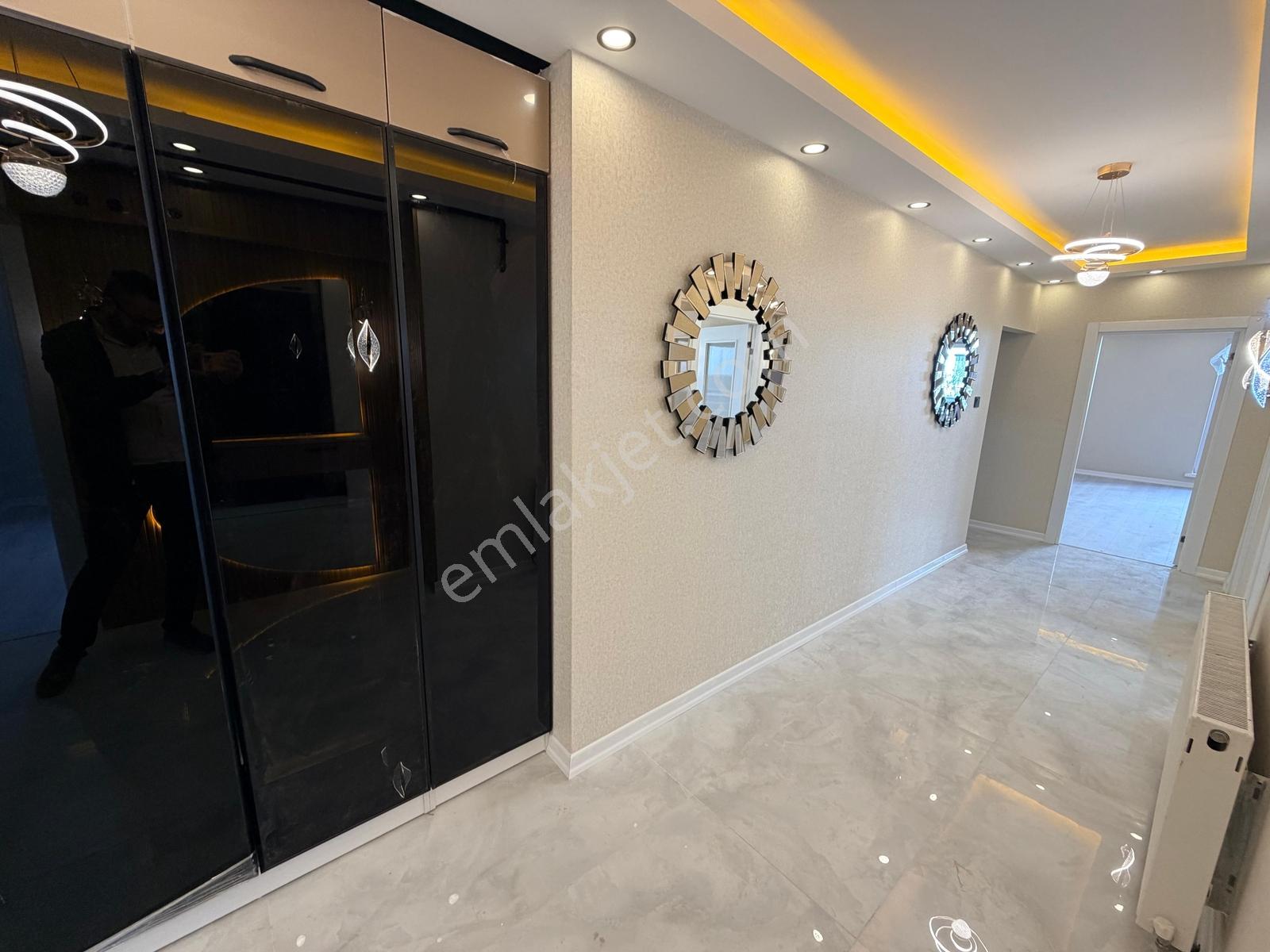 Ufuktepede Cadde Yakını Full Yapılı 3+1 Geniş Ultra Lüks Daire — fotoğraf 23