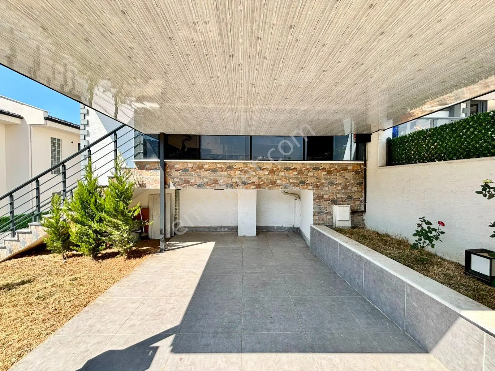 Ay Emlaktan Burhaniye İskele'de Deniz Manzaralı Otoparklı Satılık 4+1 Ultra Lüks Müstakil Villa — fotoğraf 33