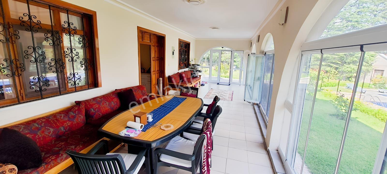 Ceviz Ve Çam Ağaçları Altında Havuzlu Muhteşem 6+2 Villa — fotoğraf 3