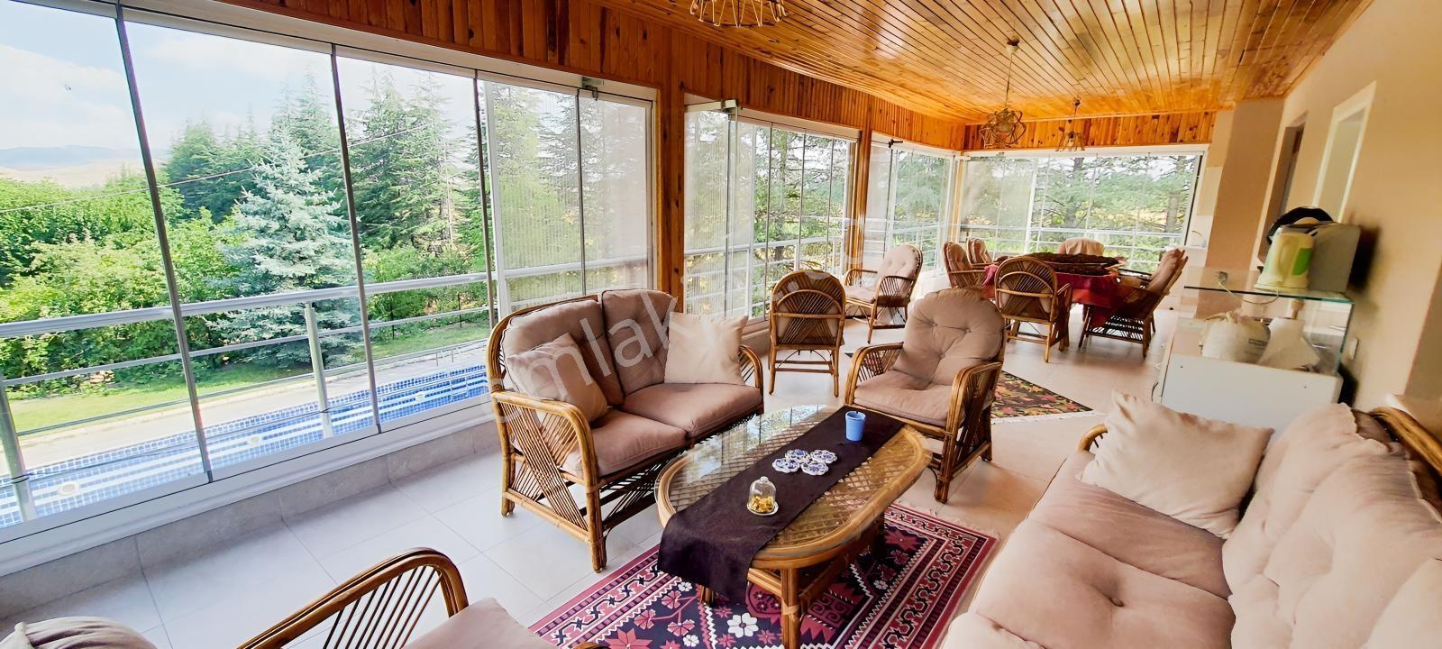 Ceviz Ve Çam Ağaçları Altında Havuzlu Muhteşem 6+2 Villa — fotoğraf 16