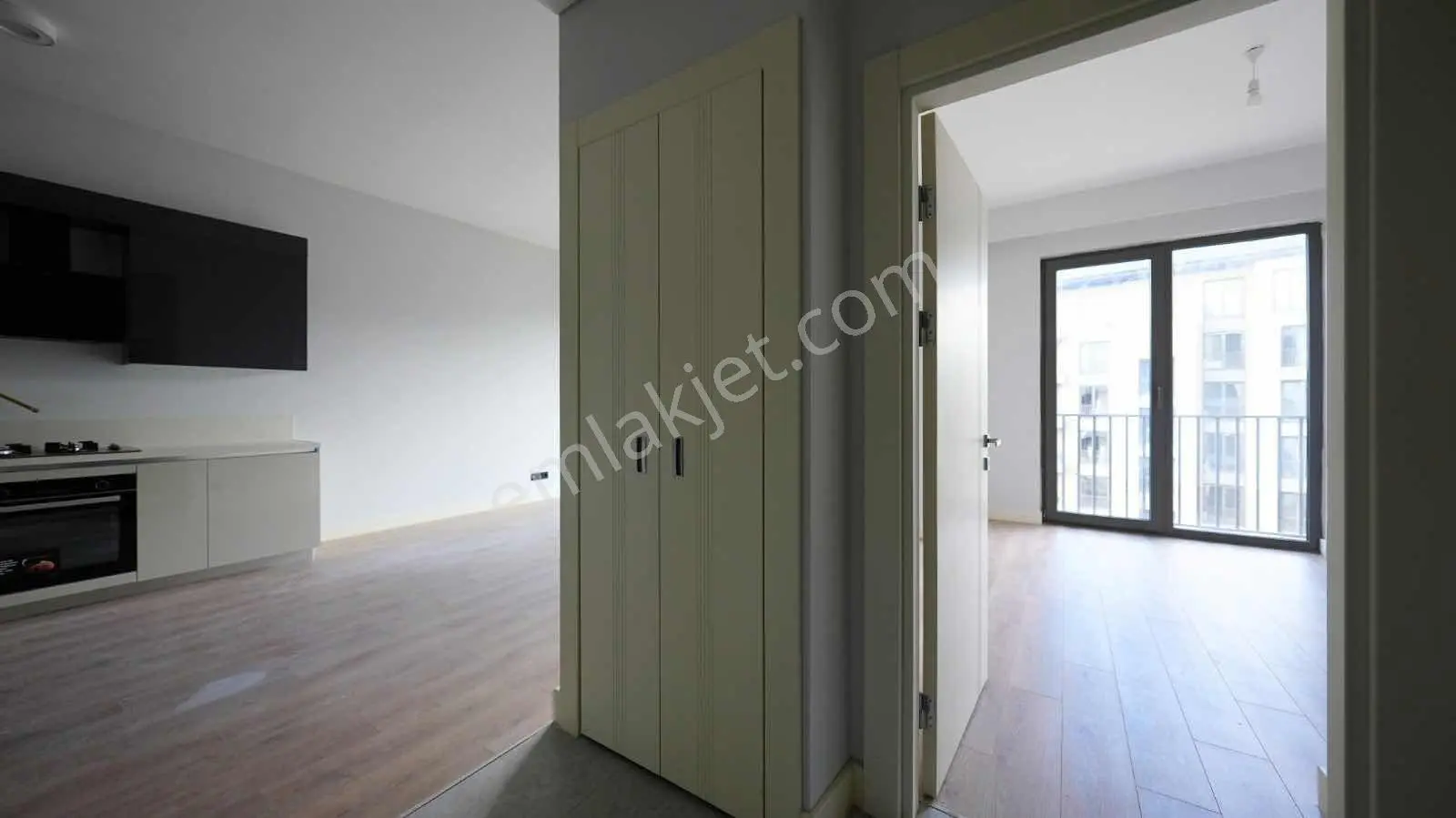 Emlak Konut Çınarköy Evleri 1+1 Cadde Cepheli Satılık Daire — fotoğraf 8