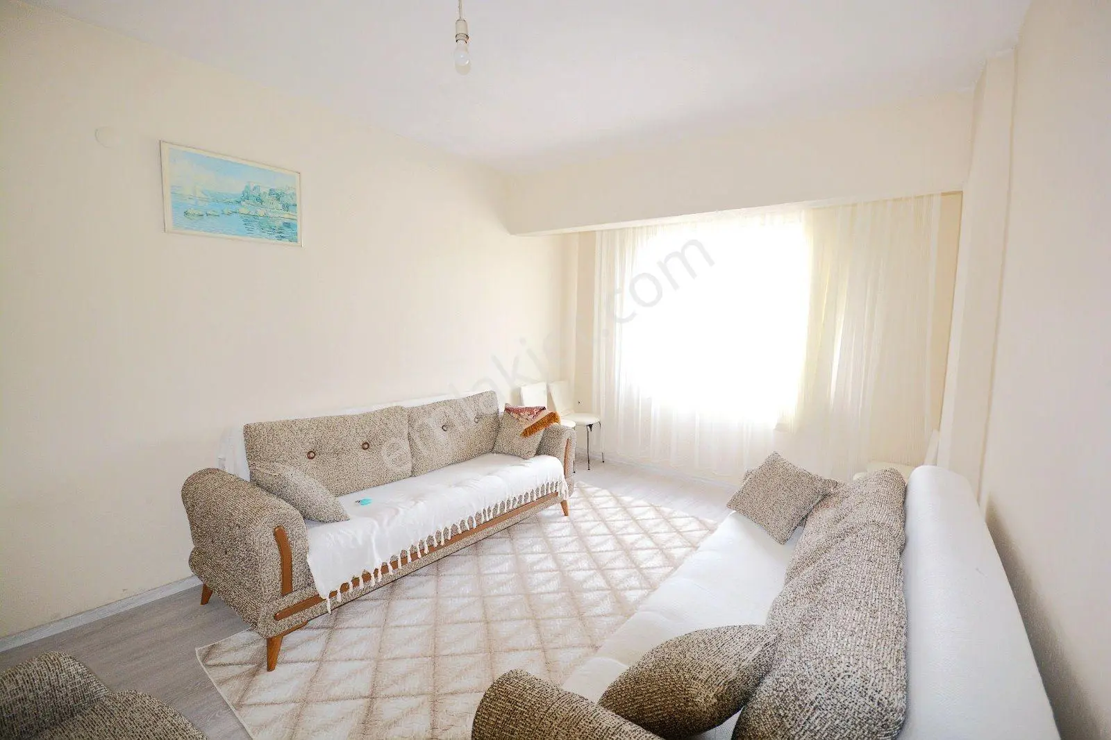 Satılık 41 M2 Hisseye Sahip 3+1 Merkezi Konumda Yatırımlık Daire — fotoğraf 4