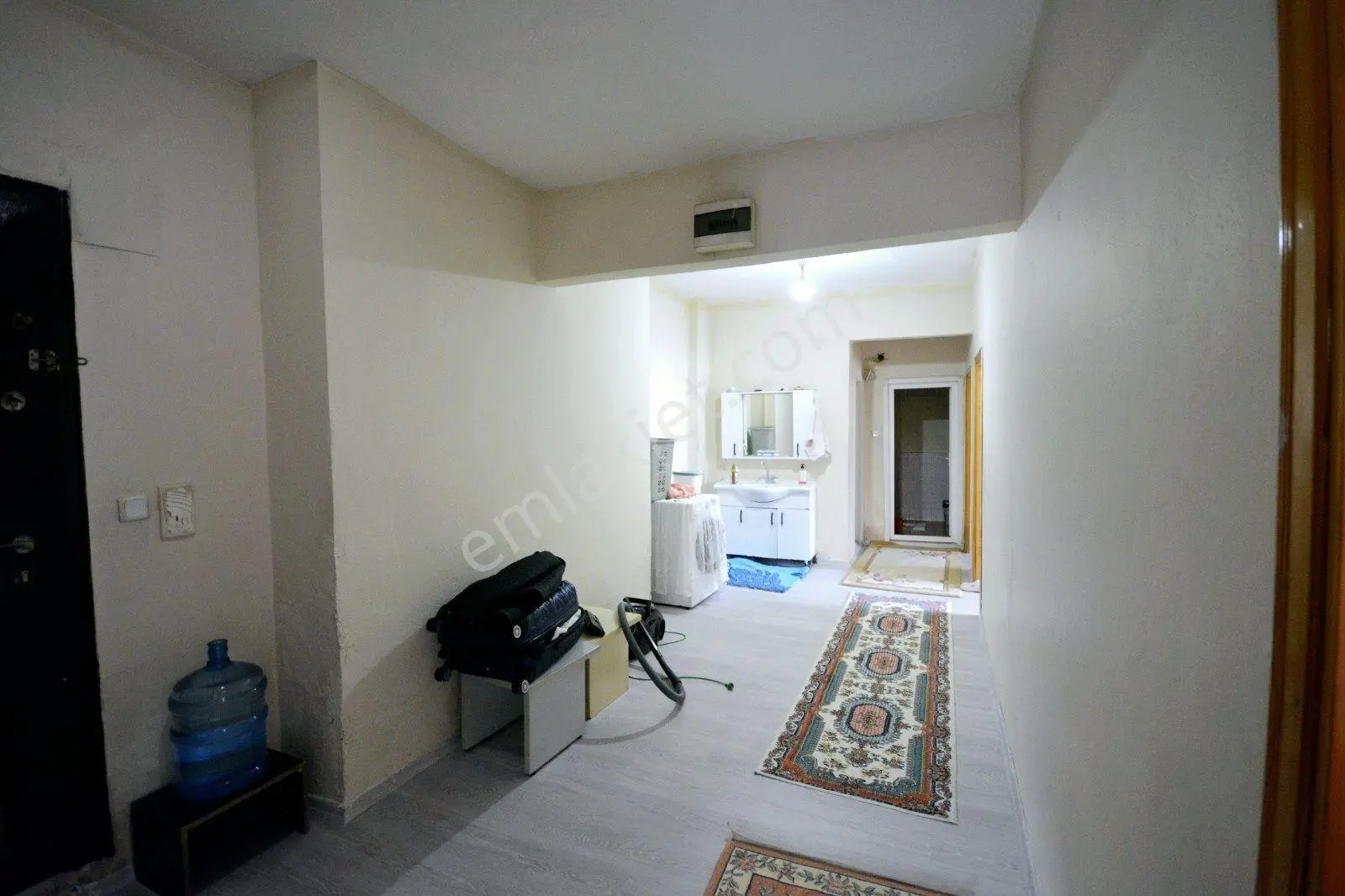 Satılık 41 M2 Hisseye Sahip 3+1 Merkezi Konumda Yatırımlık Daire — fotoğraf 22