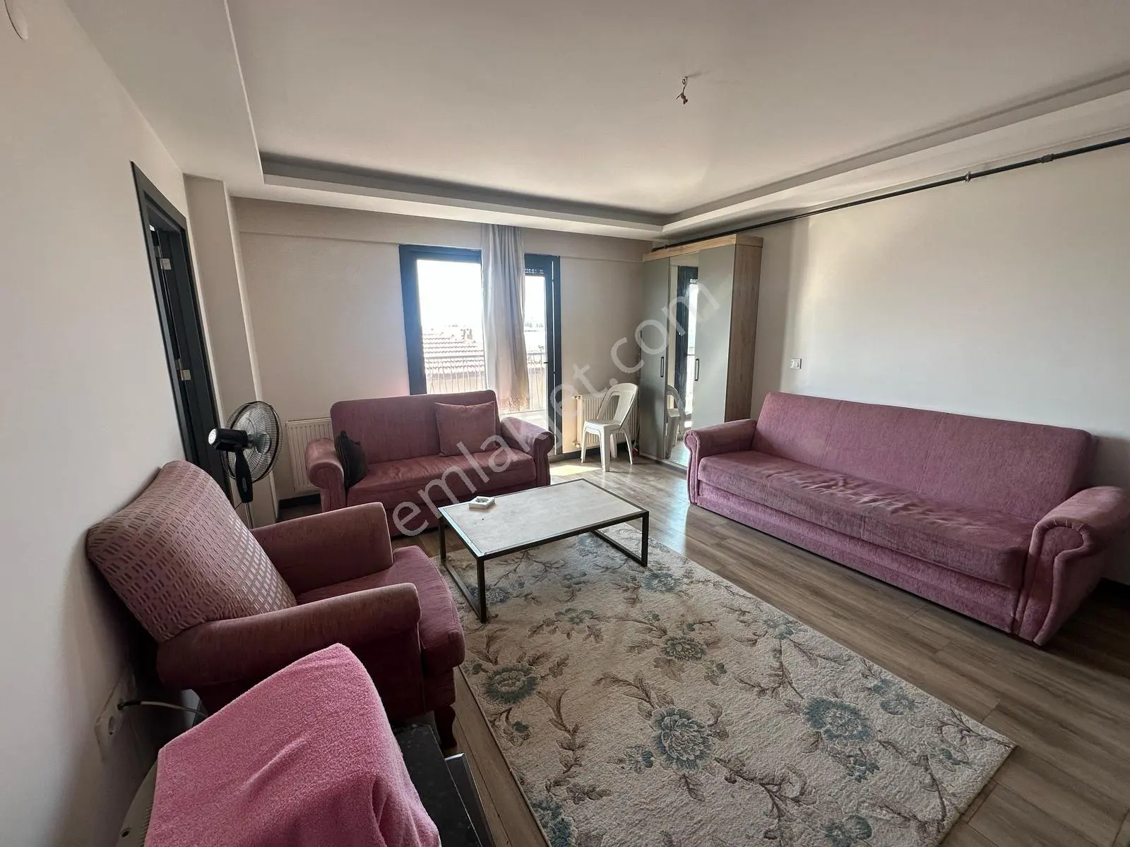 17 Menemen Ulus Mahallesi'nde Satılık 1+1 Daire — fotoğraf 2