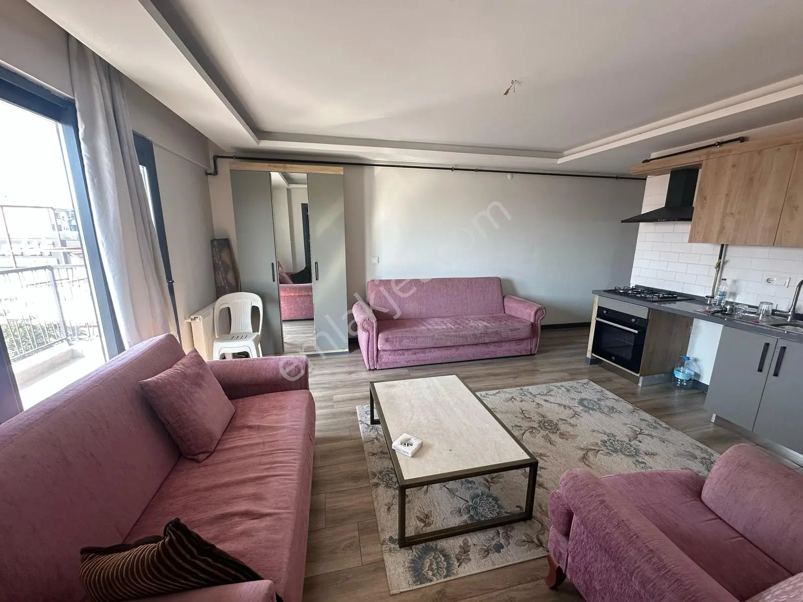 17 Menemen Ulus Mahallesi'nde Satılık 1+1 Daire — fotoğraf 3