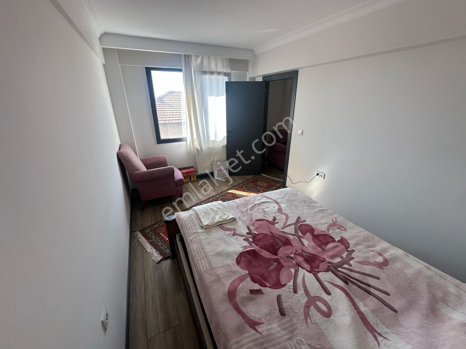 17 Menemen Ulus Mahallesi'nde Satılık 1+1 Daire — fotoğraf 13