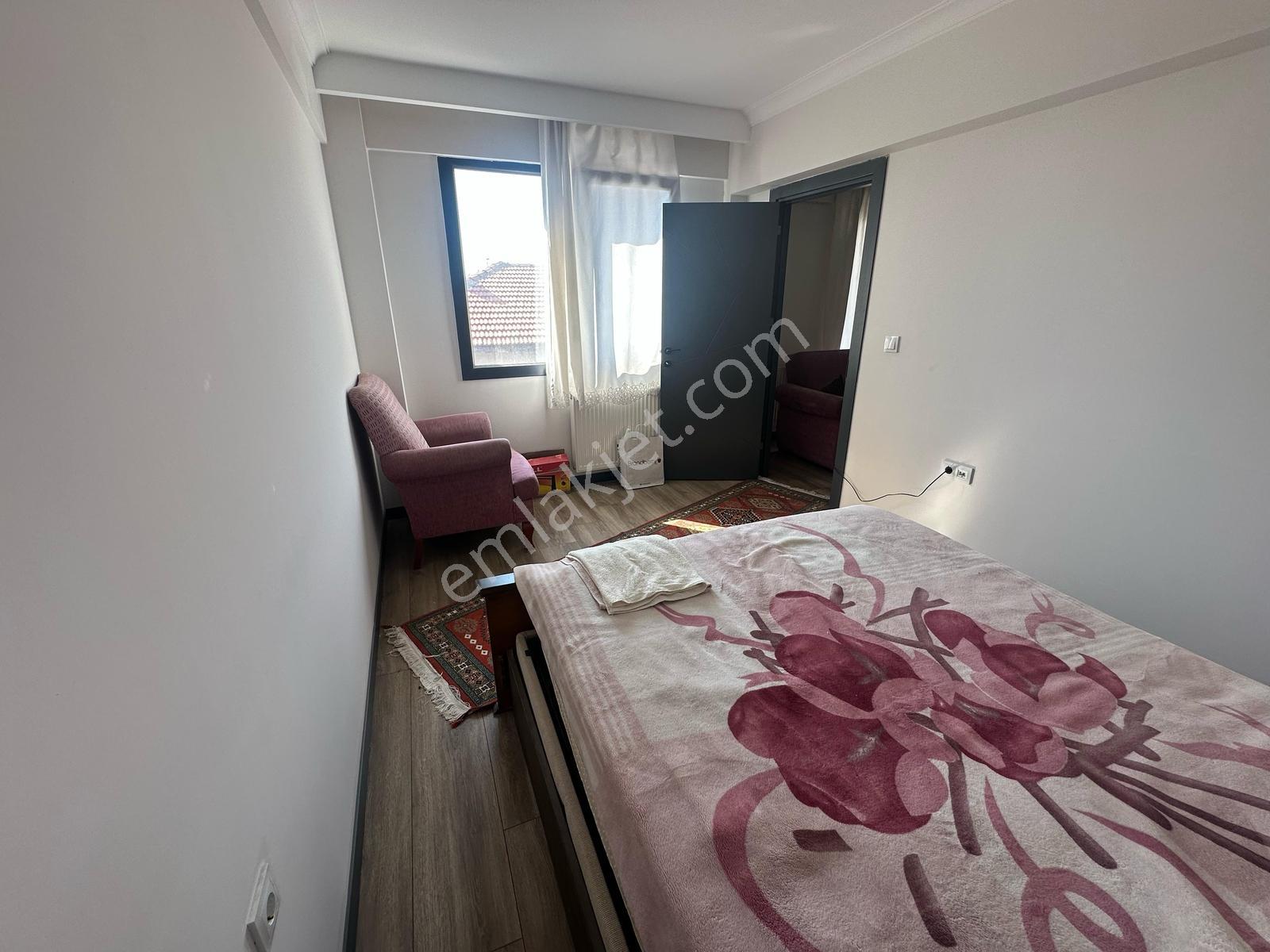 17 Menemen Ulus Mahallesi'nde Satılık 1+1 Daire — fotoğraf 14