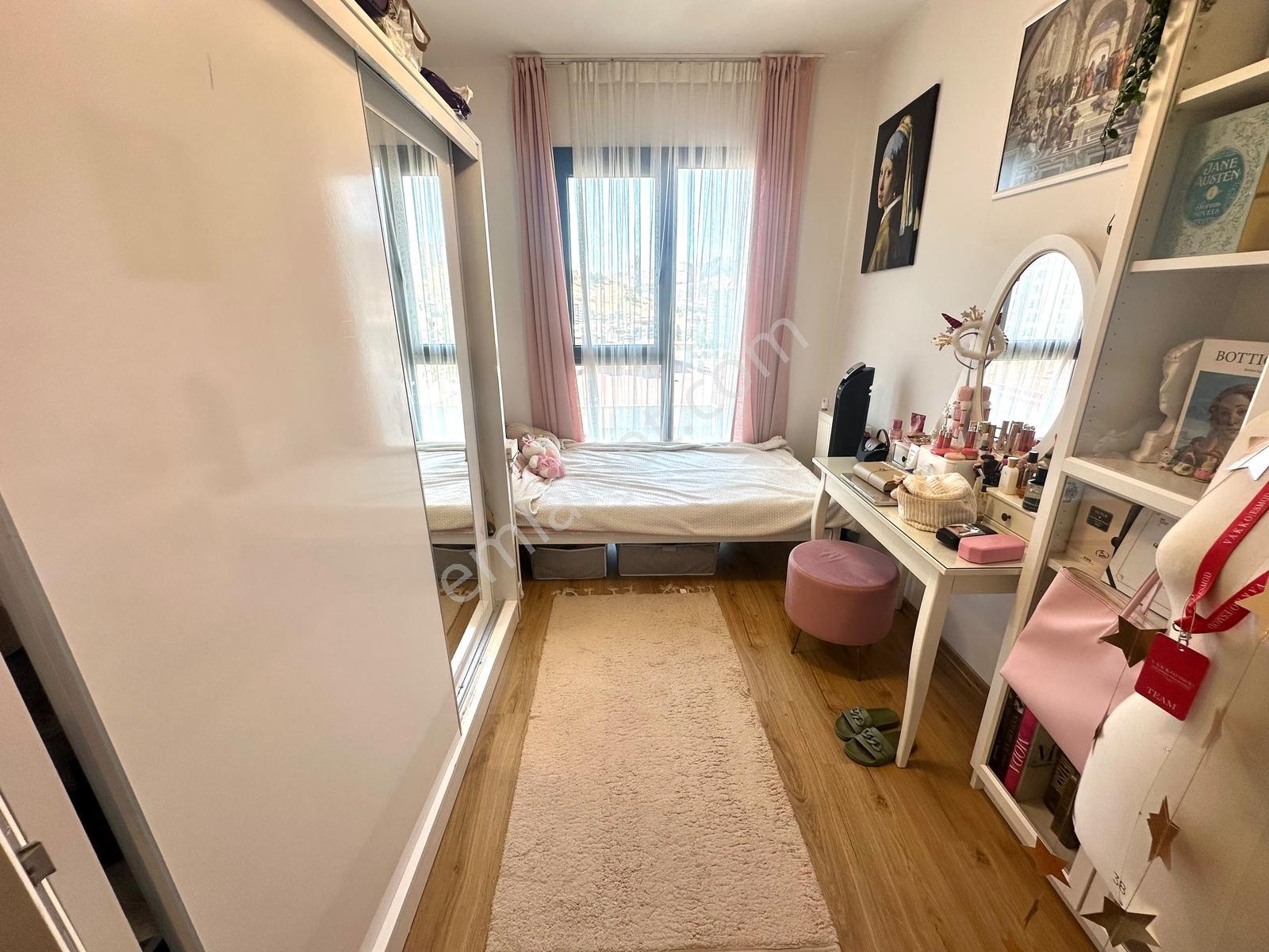 19 Karşıyaka Folkart Yaka Evlerın'de Satılık 2+1 Lüks Daıre — fotoğraf 23