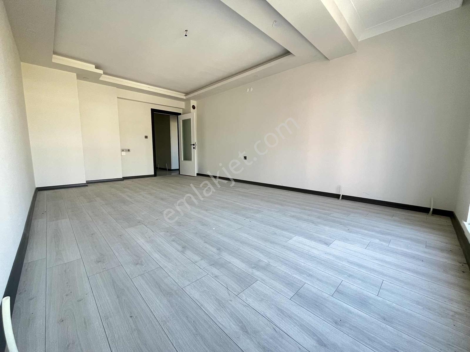 Ful + Ful Yapılı Ara Kat Güney Cephe Merkezi Konumda Daire !! — fotoğraf 3