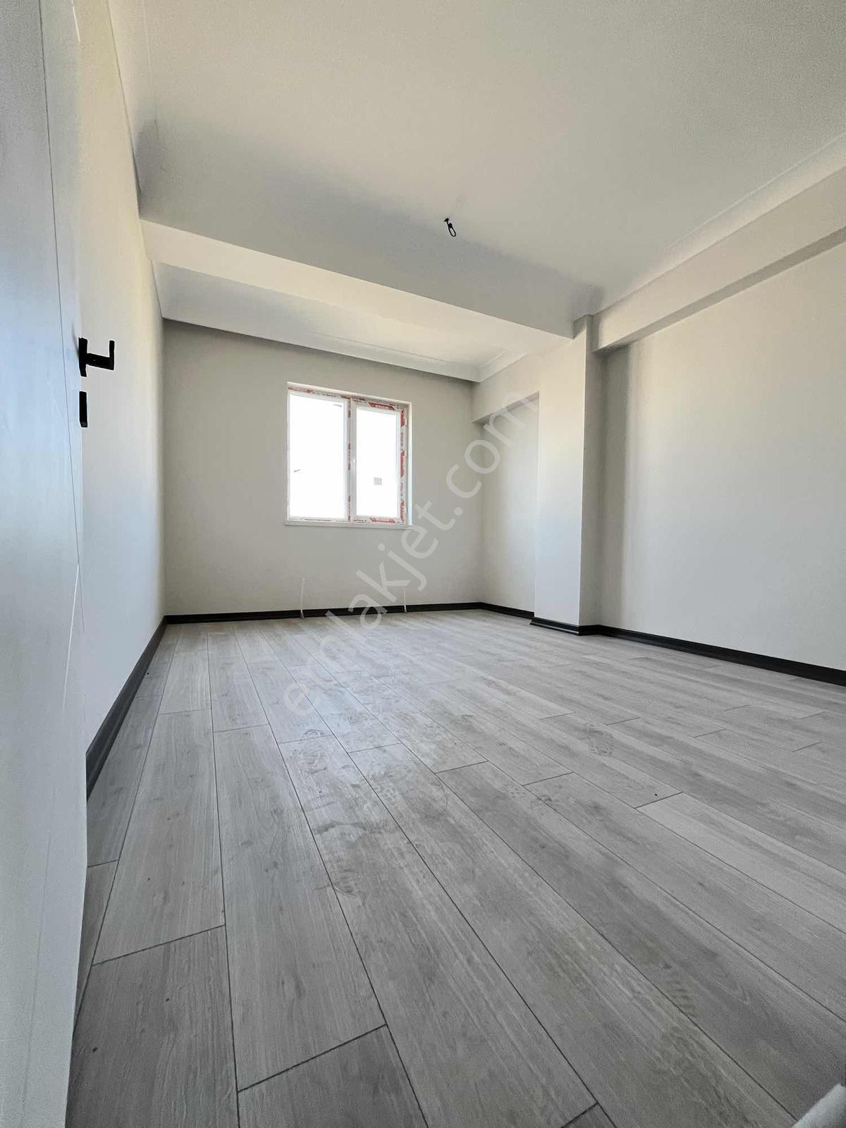 Ful + Ful Yapılı Ara Kat Güney Cephe Merkezi Konumda Daire !! — fotoğraf 12