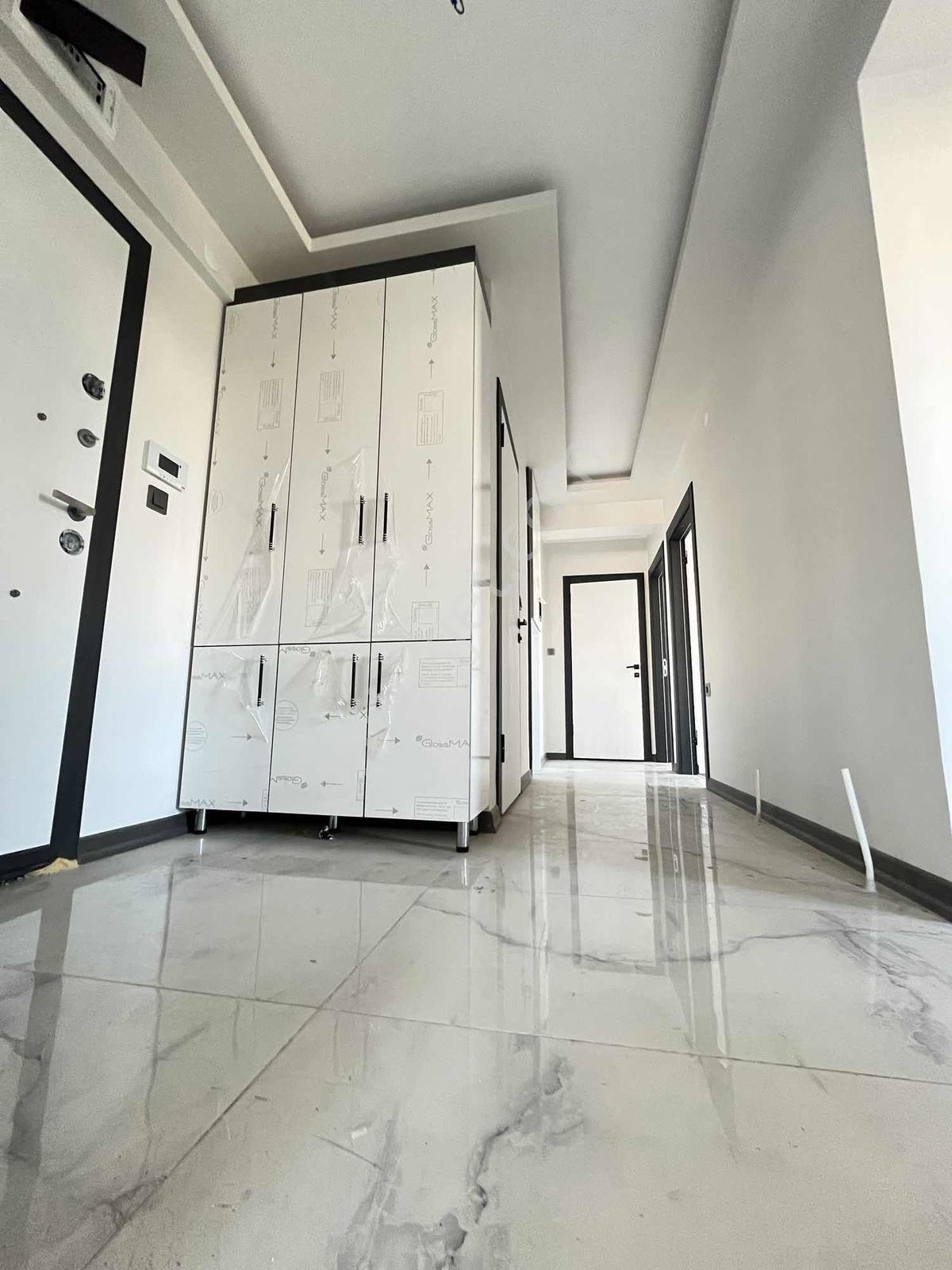 Ful + Ful Yapılı Ara Kat Güney Cephe Merkezi Konumda Daire !! — fotoğraf 26