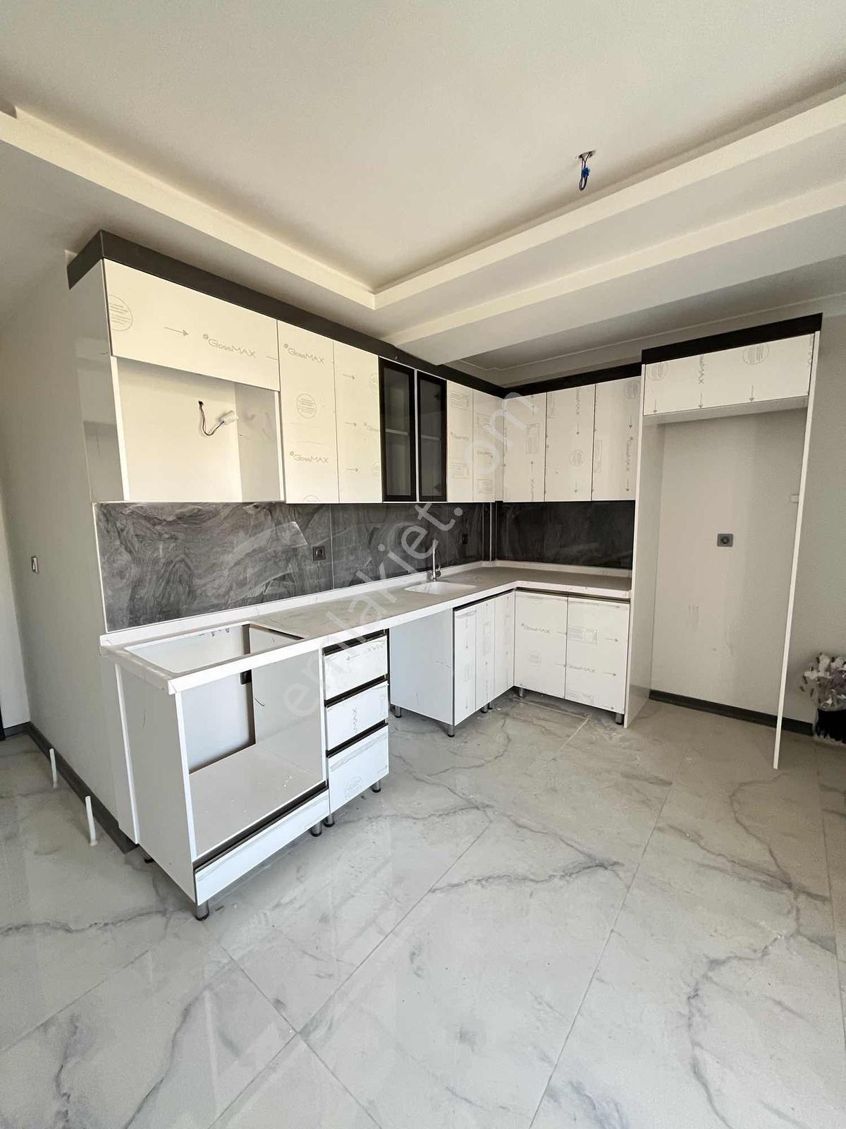 Ful + Ful Yapılı Ara Kat Güney Cephe Merkezi Konumda Daire !! — fotoğraf 31