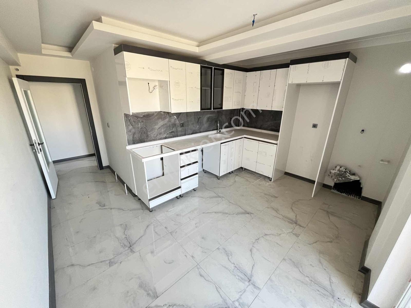 Ful + Ful Yapılı Ara Kat Güney Cephe Merkezi Konumda Daire !! — fotoğraf 34