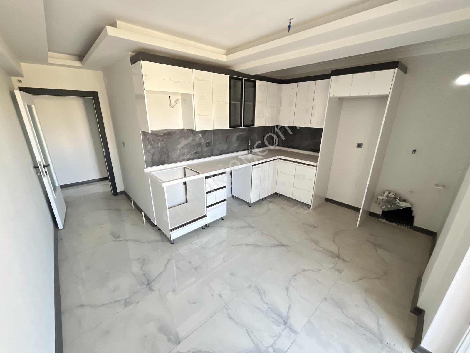 Ful + Ful Yapılı Ara Kat Güney Cephe Merkezi Konumda Daire !! — fotoğraf 35