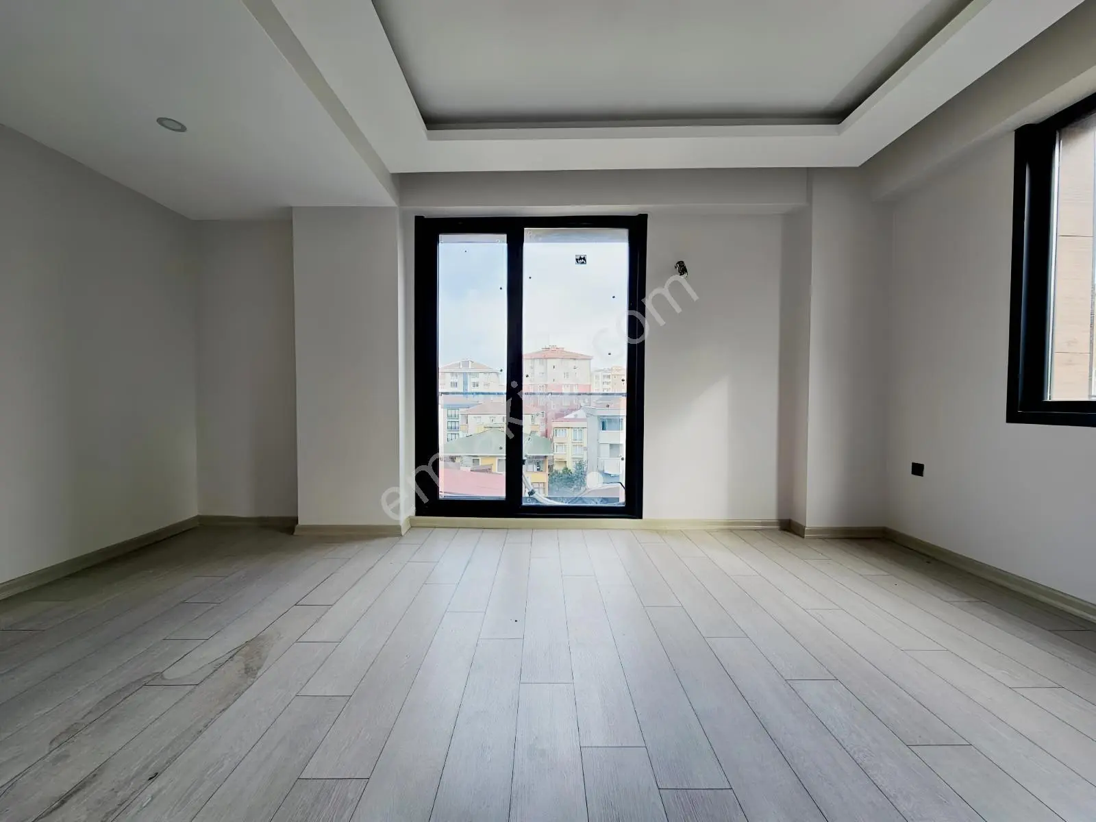 Şerifali'de Harika Konumda Kat Mülkiyetli Sıfır 2+1 — fotoğraf 8