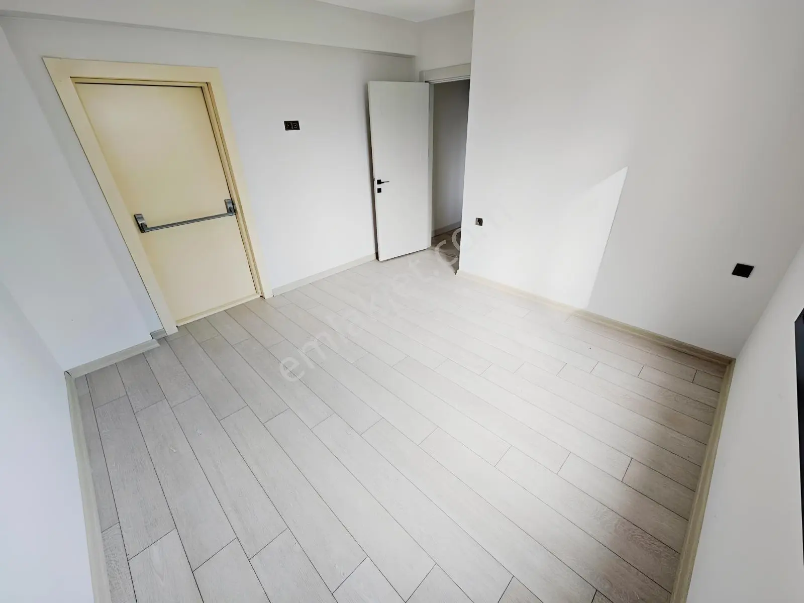 Şerifali'de Harika Konumda Kat Mülkiyetli Sıfır 2+1 — fotoğraf 22