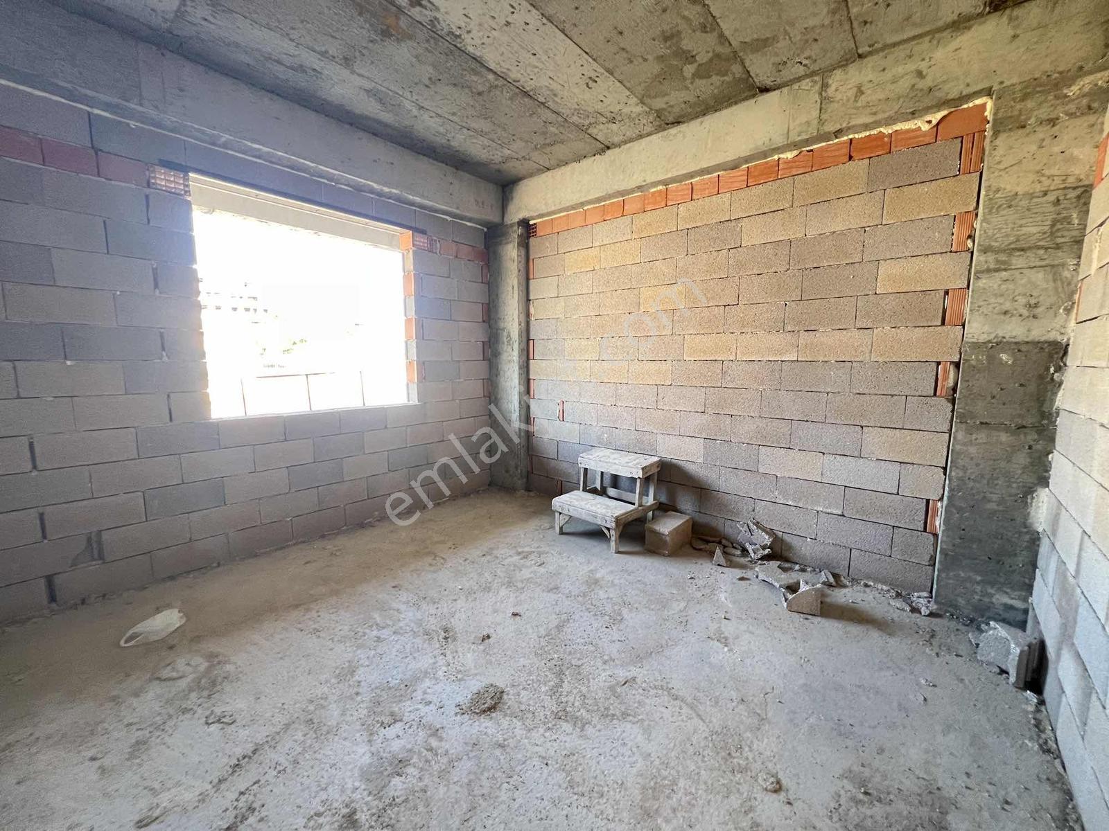 Sarılar Mahallesinde İnşattan Satılık Geniş 1+1 Arakat — fotoğraf 6