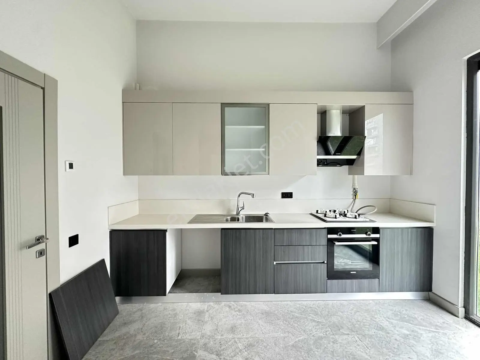 Çınarköy Evleri / Büyük Tip / Yüksek Tavan / 3+1 Bahçe Katı / — fotoğraf 9